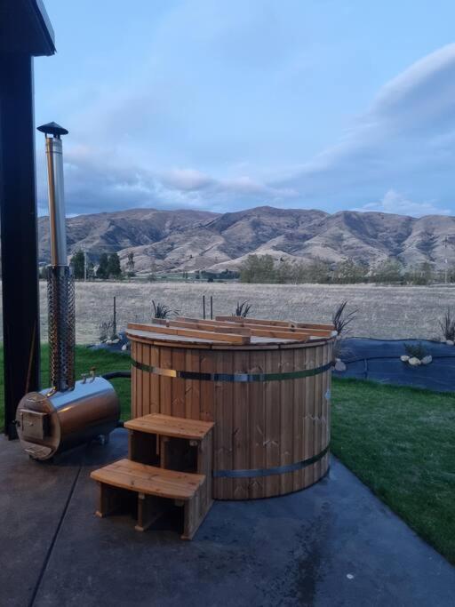 Relax In Rural Wanaka Vila Queensberry Exterior foto